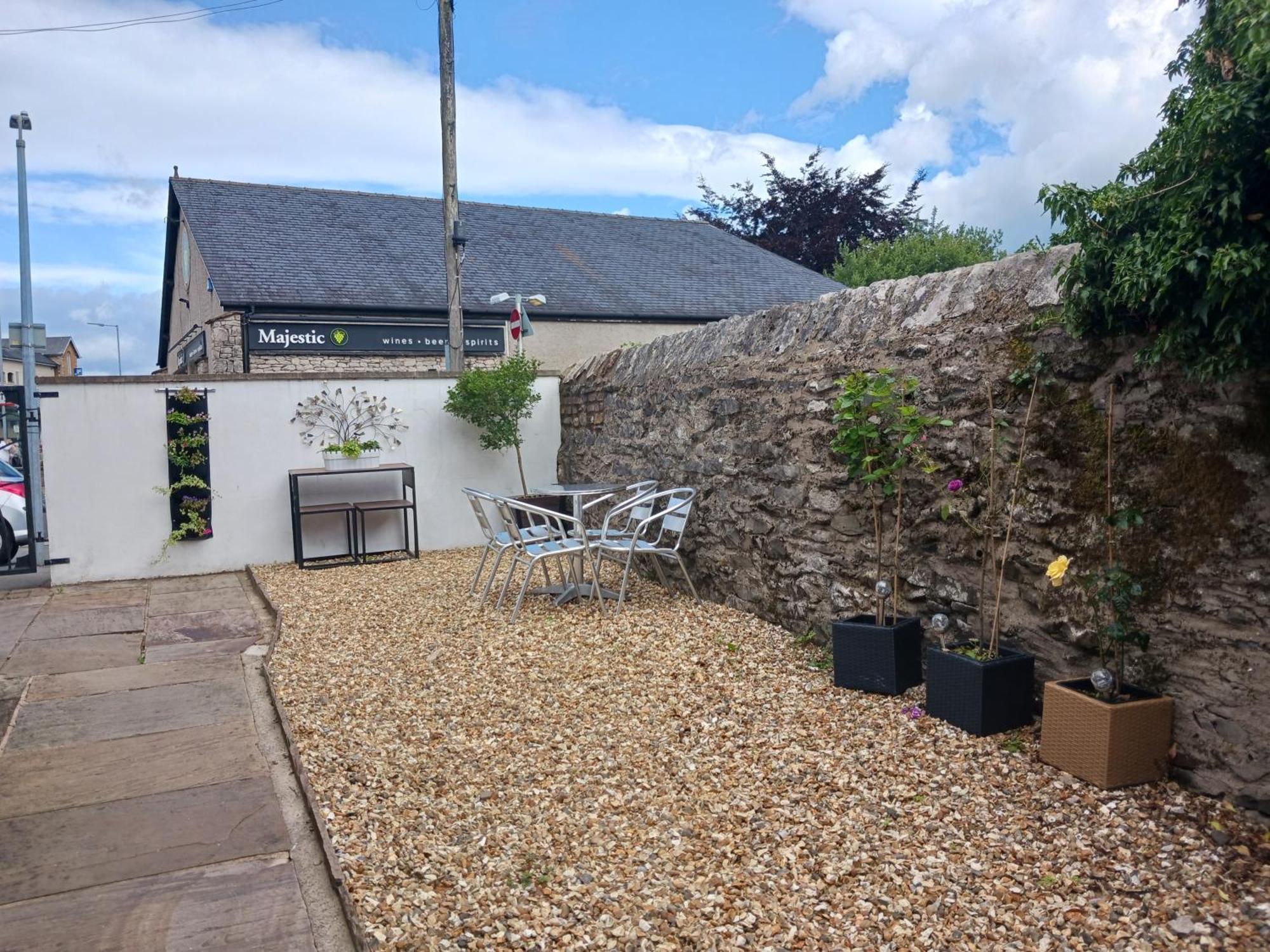Arthurs Cottage -Charming Courtyard Cottage In The Heart Of Kendal, The Lake District Esterno foto